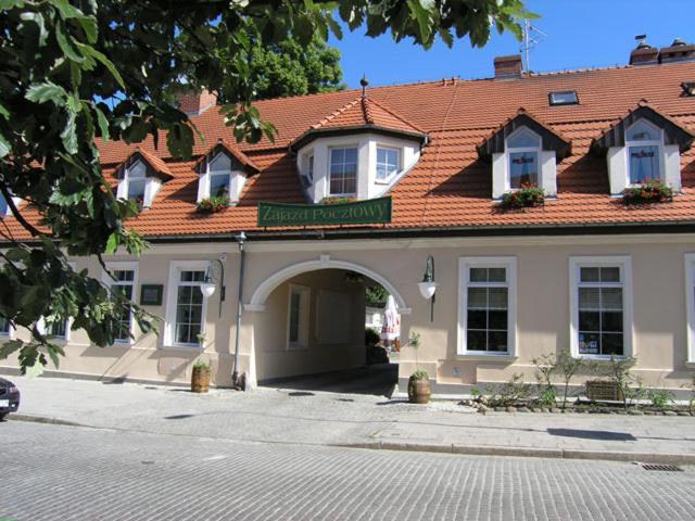 Hotel Zajazd Kultury, Dawniej Pocztowy Зелена Гура Екстер'єр фото