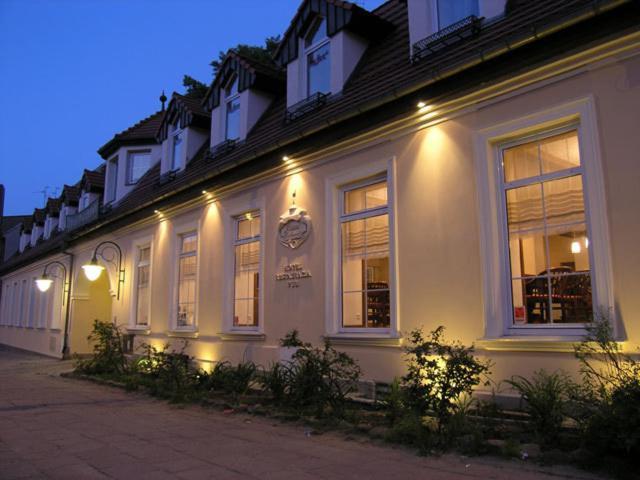 Hotel Zajazd Kultury, Dawniej Pocztowy Зелена Гура Екстер'єр фото