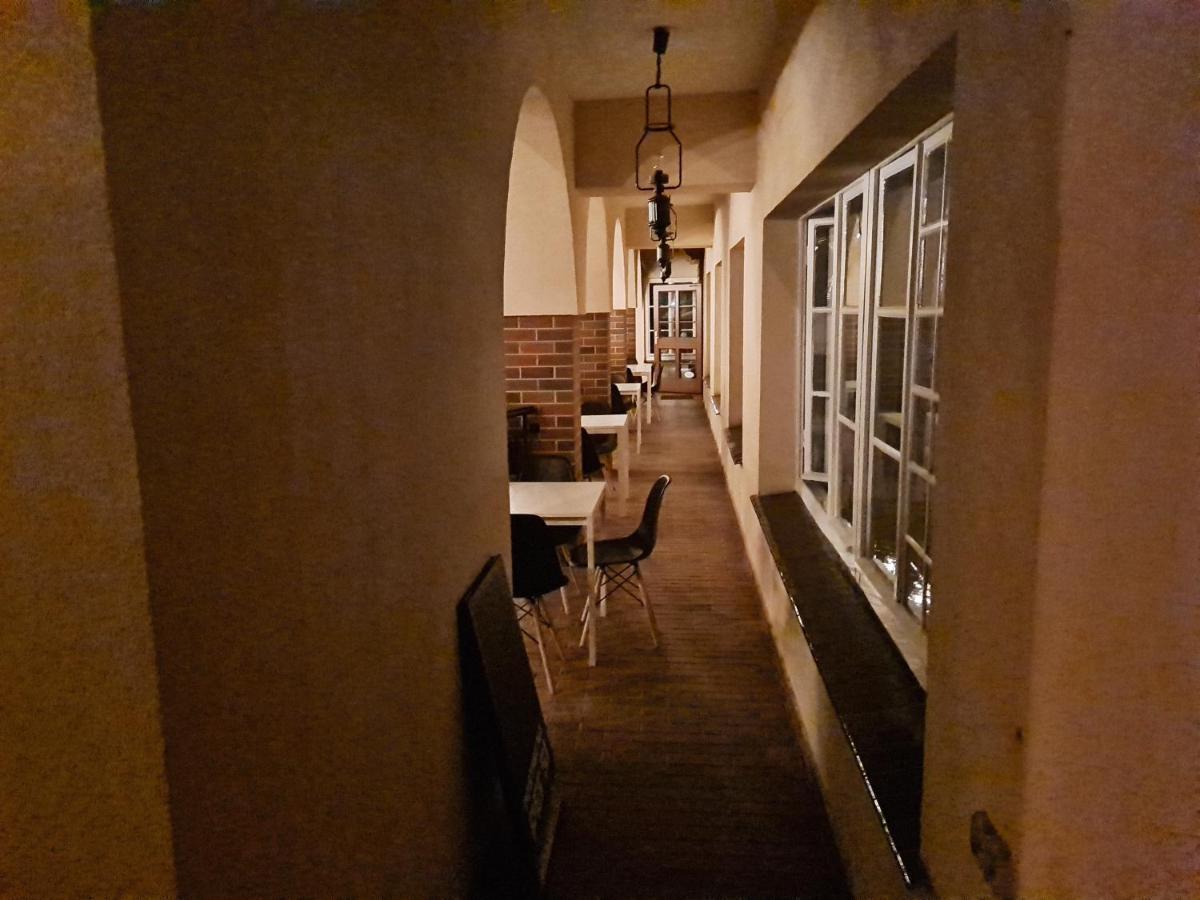 Hotel Zajazd Kultury, Dawniej Pocztowy Зелена Гура Екстер'єр фото