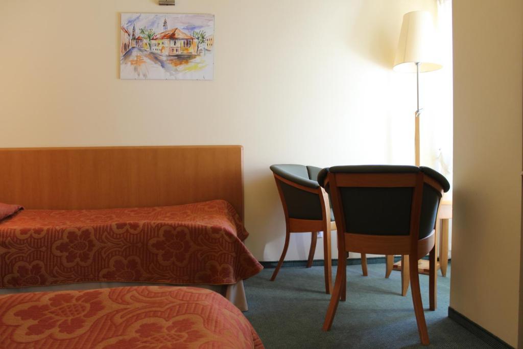 Hotel Zajazd Kultury, Dawniej Pocztowy Зелена Гура Екстер'єр фото